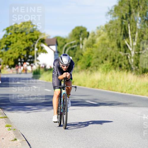31.08.2025 - Elbe Triathlon Hamburg Michael Burmester http://msf.ph/oto/8664267 31.08.2025 09:23:27 Radfahren 234, 524, 529 meine-sportfotos.de