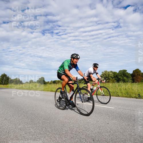 31.08.2025 - Elbe Triathlon Hamburg Michael Burmester http://msf.ph/oto/8664291 31.08.2025 09:49:37 Radfahren 410, 594, 783, 834, 892, 914 meine-sportfotos.de