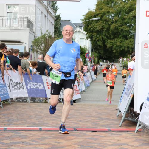 31.08.2025 - 21. Blankeneser Heldenlauf Strokosch-Dieckow http://msf.ph/oto/8664295 31.08.2025 11:19:47 Ziel 3569, 3674, 3494, 3193 meine-sportfotos.de