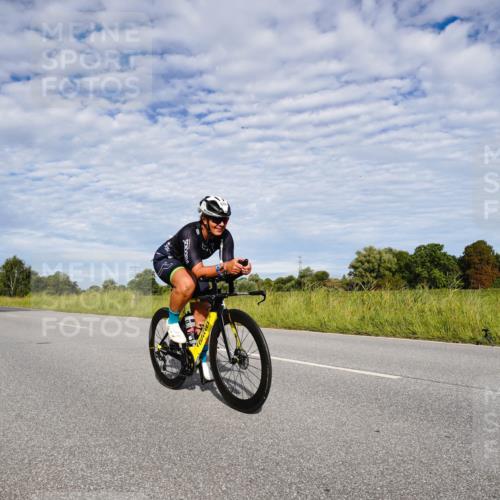 31.08.2025 - Elbe Triathlon Hamburg Michael Burmester http://msf.ph/oto/8664298 31.08.2025 09:49:42 Radfahren 834, 914 meine-sportfotos.de