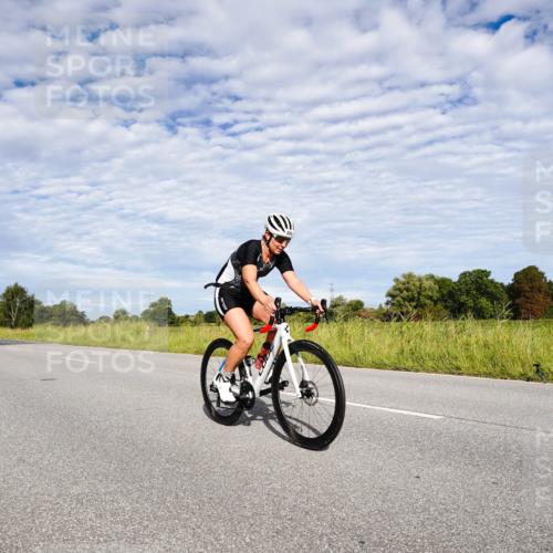31.08.2025 - Elbe Triathlon Hamburg Michael Burmester http://msf.ph/oto/8664300 31.08.2025 09:49:57 Radfahren 504, 899 meine-sportfotos.de