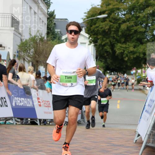 31.08.2025 - 21. Blankeneser Heldenlauf Strokosch-Dieckow http://msf.ph/oto/8664307 31.08.2025 11:01:14 Ziel 3734, 3169, 3318, 3383 meine-sportfotos.de