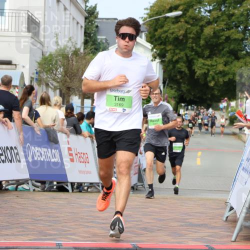 31.08.2025 - 21. Blankeneser Heldenlauf Strokosch-Dieckow http://msf.ph/oto/8664322 31.08.2025 11:01:14 Ziel 3734, 3169, 3318, 3383 meine-sportfotos.de