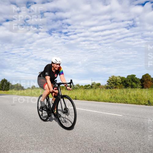 31.08.2025 - Elbe Triathlon Hamburg Michael Burmester http://msf.ph/oto/8664342 31.08.2025 09:50:44 Radfahren 250, 470, 689, 730, 735, 832, 861, 907 meine-sportfotos.de