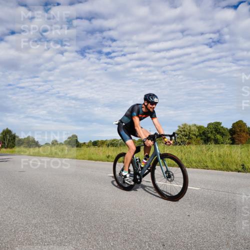 31.08.2025 - Elbe Triathlon Hamburg Michael Burmester http://msf.ph/oto/8664356 31.08.2025 09:50:51 Radfahren 397, 470, 596, 689, 730, 735, 812, 832, 861, 918 meine-sportfotos.de