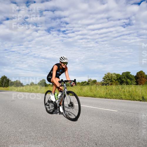 31.08.2025 - Elbe Triathlon Hamburg Michael Burmester http://msf.ph/oto/8664362 31.08.2025 09:50:56 Radfahren 596, 744, 812 meine-sportfotos.de