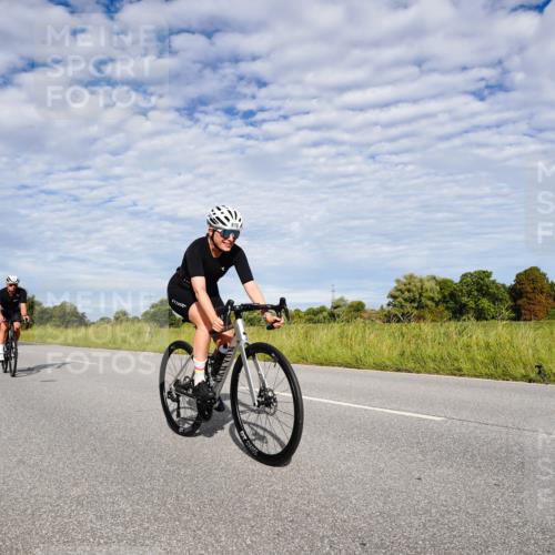 31.08.2025 - Elbe Triathlon Hamburg Michael Burmester http://msf.ph/oto/8664384 31.08.2025 09:51:24 Radfahren 446, 447, 456, 769, 796, 810, 814, 879 meine-sportfotos.de