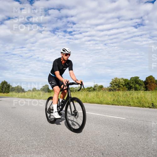 31.08.2025 - Elbe Triathlon Hamburg Michael Burmester http://msf.ph/oto/8664386 31.08.2025 09:51:25 Radfahren 446, 447, 456, 769, 796, 810, 814, 879 meine-sportfotos.de