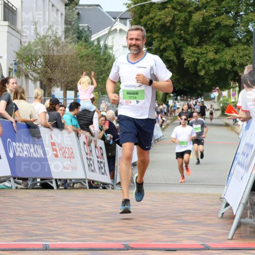31.08.2025 - 21. Blankeneser Heldenlauf Strokosch-Dieckow http://msf.ph/oto/8664401 31.08.2025 11:01:09 Ziel 3734 meine-sportfotos.de