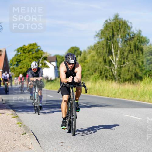 31.08.2025 - Elbe Triathlon Hamburg Michael Burmester http://msf.ph/oto/8664412 31.08.2025 09:24:12 Radfahren 335, 473, 487, 511, 536, 728 meine-sportfotos.de