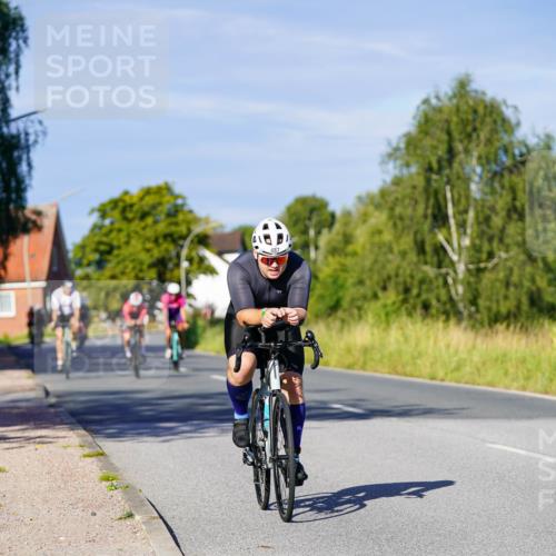 31.08.2025 - Elbe Triathlon Hamburg Michael Burmester http://msf.ph/oto/8664415 31.08.2025 09:24:13 Radfahren 233, 335, 473, 487, 511, 536, 728 meine-sportfotos.de