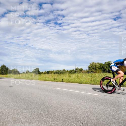31.08.2025 - Elbe Triathlon Hamburg Michael Burmester http://msf.ph/oto/8664455 31.08.2025 09:52:21 Radfahren 297, 386, 517, 642, 703, 895 meine-sportfotos.de