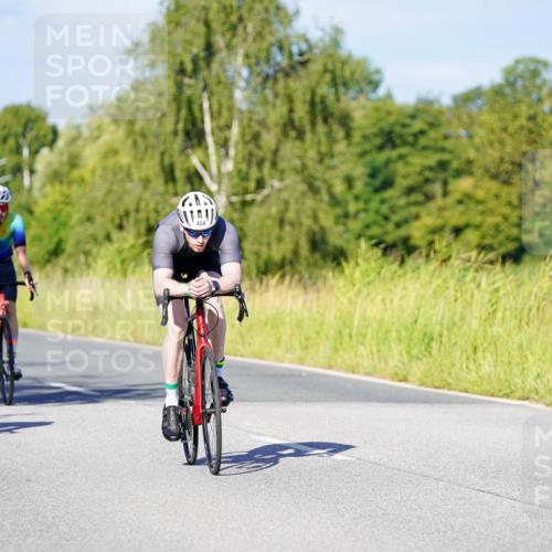 31.08.2025 - Elbe Triathlon Hamburg Michael Burmester http://msf.ph/oto/8664456 31.08.2025 09:24:23 Radfahren 233, 288, 418, 435, 454, 499, 653 meine-sportfotos.de