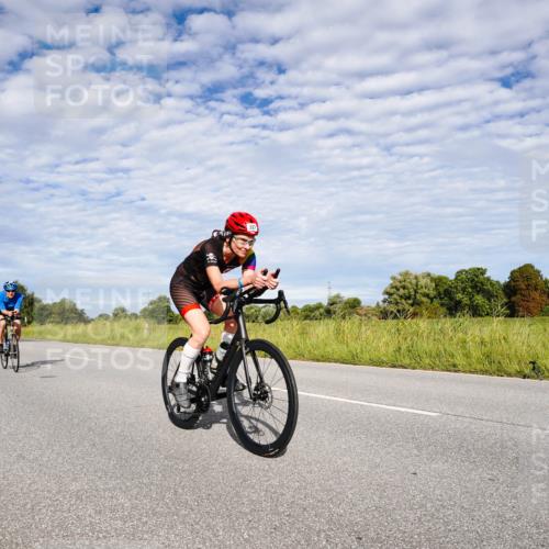 31.08.2025 - Elbe Triathlon Hamburg Michael Burmester http://msf.ph/oto/8664465 31.08.2025 09:52:33 Radfahren 327, 424, 575, 789 meine-sportfotos.de