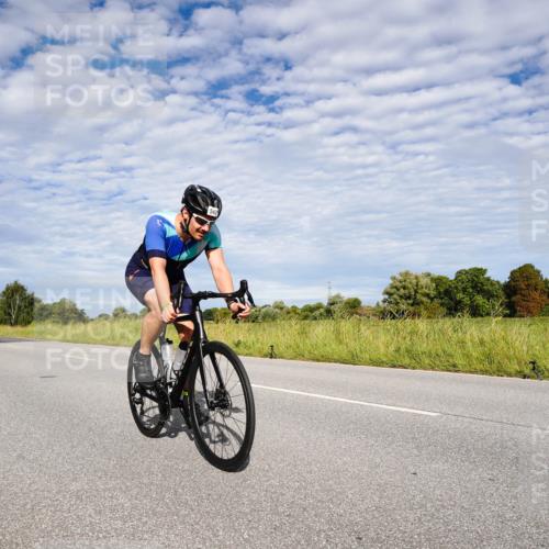 31.08.2025 - Elbe Triathlon Hamburg Michael Burmester http://msf.ph/oto/8664485 31.08.2025 09:52:52 Radfahren 543, 809 meine-sportfotos.de