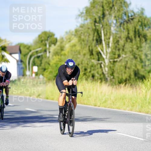31.08.2025 - Elbe Triathlon Hamburg Michael Burmester http://msf.ph/oto/8664513 31.08.2025 09:24:45 Radfahren 239, 351, 373, 403, 456, 457, 597, 627, 638 meine-sportfotos.de