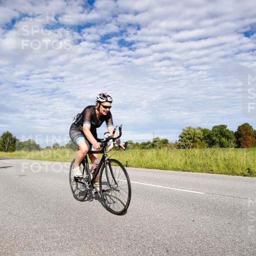 31.08.2025 - Elbe Triathlon Hamburg Michael Burmester http://msf.ph/oto/8664519 31.08.2025 09:53:20 Radfahren 304, 405, 472, 593, 659, 900 meine-sportfotos.de