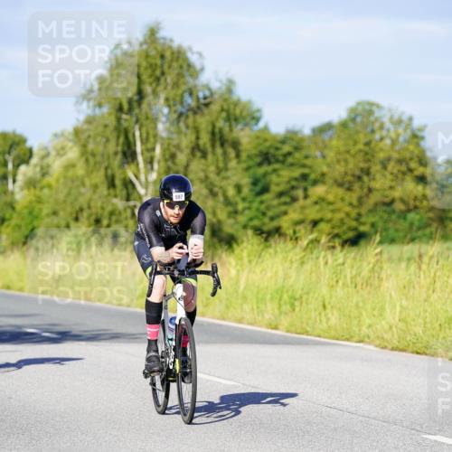 31.08.2025 - Elbe Triathlon Hamburg Michael Burmester http://msf.ph/oto/8664539 31.08.2025 09:24:50 Radfahren 239, 260, 351, 373, 403, 456, 457, 548, 597, 627, 659 meine-sportfotos.de