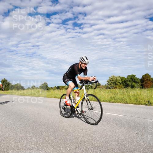 31.08.2025 - Elbe Triathlon Hamburg Michael Burmester http://msf.ph/oto/8664555 31.08.2025 09:53:45 Radfahren 379, 478, 483, 645 meine-sportfotos.de