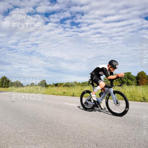 31.08.2025 - Elbe Triathlon Hamburg Michael Burmester http://msf.ph/oto/8664558 31.08.2025 09:53:46 Radfahren 379, 483, 645 meine-sportfotos.de