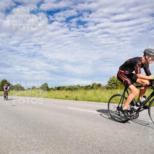 31.08.2025 - Elbe Triathlon Hamburg Michael Burmester http://msf.ph/oto/8664571 31.08.2025 09:54:23 Radfahren 415, 434, 525, 698, 725 meine-sportfotos.de