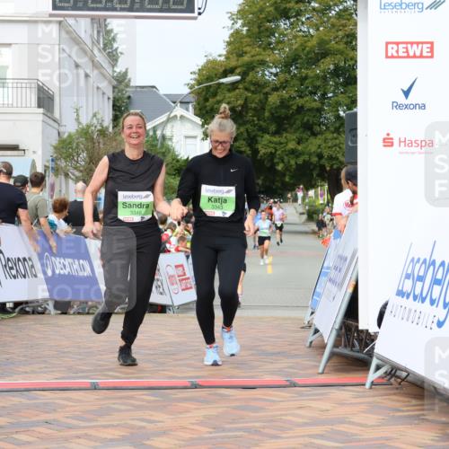 31.08.2025 - 21. Blankeneser Heldenlauf Strokosch-Dieckow http://msf.ph/oto/8664572 31.08.2025 11:19:30 Ziel 3348, 3343 meine-sportfotos.de