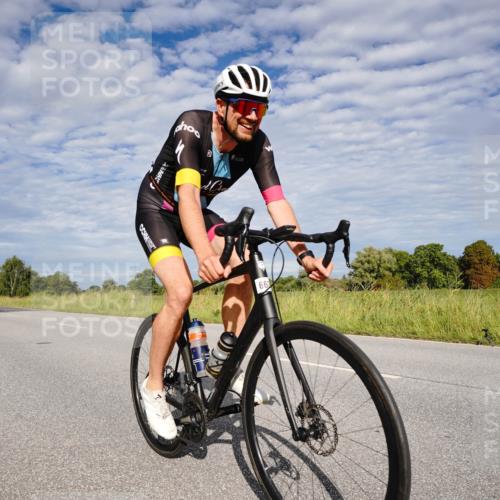 31.08.2025 - Elbe Triathlon Hamburg Michael Burmester http://msf.ph/oto/8664584 31.08.2025 09:54:34 Radfahren 496, 548, 619, 653, 662 meine-sportfotos.de