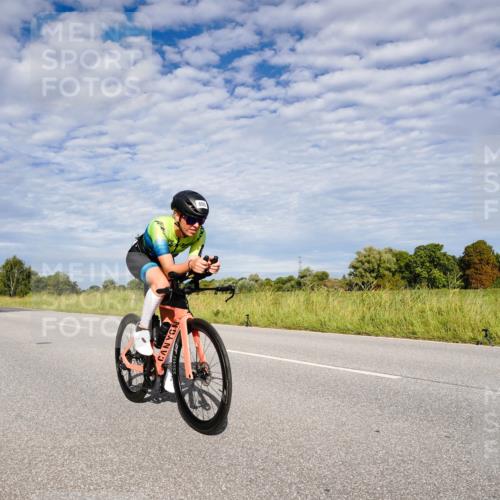 31.08.2025 - Elbe Triathlon Hamburg Michael Burmester http://msf.ph/oto/8664591 31.08.2025 09:54:42 Radfahren 496, 521, 530, 587, 619, 630, 805 meine-sportfotos.de
