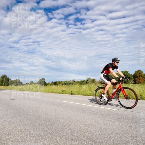 31.08.2025 - Elbe Triathlon Hamburg Michael Burmester http://msf.ph/oto/8664599 31.08.2025 09:54:50 Radfahren 449, 497, 521, 530, 587, 616, 874 meine-sportfotos.de