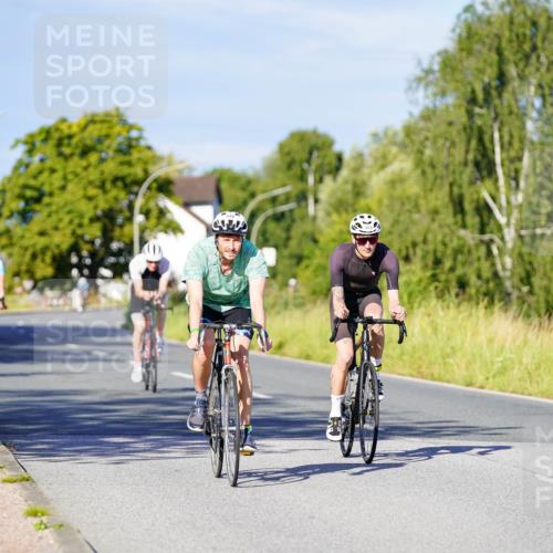 31.08.2025 - Elbe Triathlon Hamburg Michael Burmester http://msf.ph/oto/8664608 31.08.2025 09:25:15 Radfahren 293, 459, 462, 546, 611, 753 meine-sportfotos.de