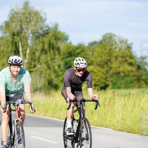 31.08.2025 - Elbe Triathlon Hamburg Michael Burmester http://msf.ph/oto/8664616 31.08.2025 09:25:16 Radfahren 293, 459, 462, 546, 753 meine-sportfotos.de