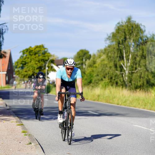 31.08.2025 - Elbe Triathlon Hamburg Michael Burmester http://msf.ph/oto/8664625 31.08.2025 09:25:18 Radfahren 293, 459, 462, 546, 753 meine-sportfotos.de