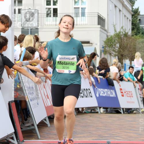 31.08.2025 - 21. Blankeneser Heldenlauf Strokosch-Dieckow http://msf.ph/oto/8664635 31.08.2025 11:00:32 Ziel 3435, 3365, 3235 meine-sportfotos.de
