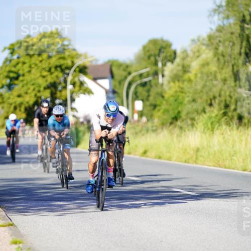 31.08.2025 - Elbe Triathlon Hamburg Michael Burmester http://msf.ph/oto/8664638 31.08.2025 09:25:31 Radfahren 174, 302, 308, 345, 346, 642, 652 meine-sportfotos.de