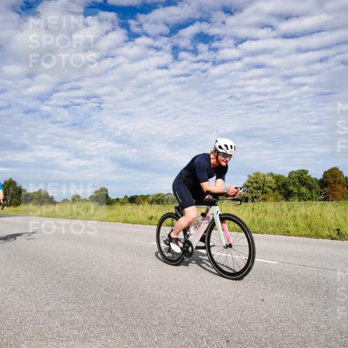 31.08.2025 - Elbe Triathlon Hamburg Michael Burmester http://msf.ph/oto/8664661 31.08.2025 09:55:57 Radfahren 289, 678, 692, 829, 910 meine-sportfotos.de