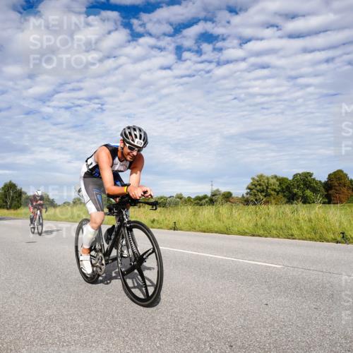 31.08.2025 - Elbe Triathlon Hamburg Michael Burmester http://msf.ph/oto/8664665 31.08.2025 09:56:02 Radfahren 255, 445, 499, 523, 536, 601, 678, 692, 829, 853 meine-sportfotos.de