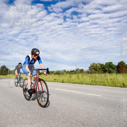 31.08.2025 - Elbe Triathlon Hamburg Michael Burmester http://msf.ph/oto/8664676 31.08.2025 09:56:07 Radfahren 255, 445, 499, 500, 522, 523, 536, 590, 601, 692, 775, 830, 840, 853 meine-sportfotos.de