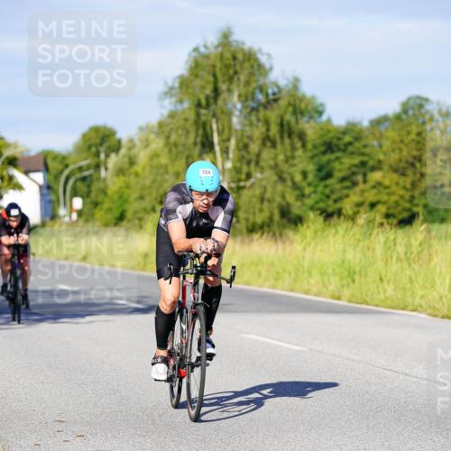 31.08.2025 - Elbe Triathlon Hamburg Michael Burmester http://msf.ph/oto/8664685 31.08.2025 09:25:42 Radfahren 179, 279, 347, 366, 453, 507, 724 meine-sportfotos.de