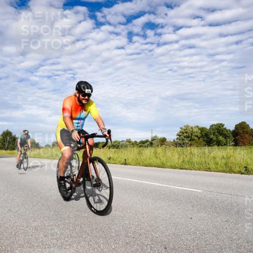 31.08.2025 - Elbe Triathlon Hamburg Michael Burmester http://msf.ph/oto/8664690 31.08.2025 09:56:13 Radfahren 500, 522, 590, 650, 775, 830, 840 meine-sportfotos.de