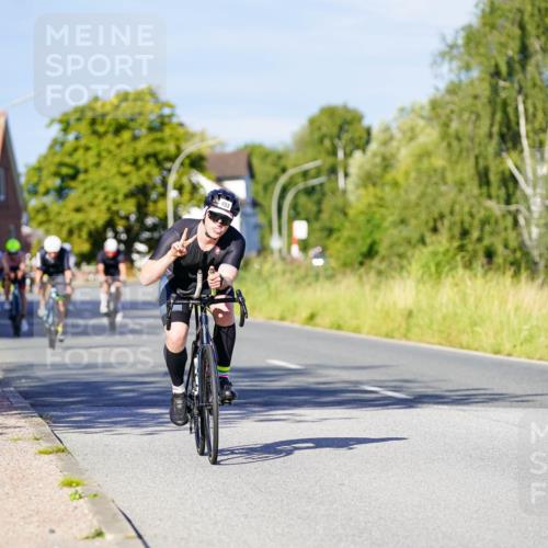 31.08.2025 - Elbe Triathlon Hamburg Michael Burmester http://msf.ph/oto/8664698 31.08.2025 09:25:45 Radfahren 279, 348, 366, 424, 453, 507, 550, 625, 724 meine-sportfotos.de