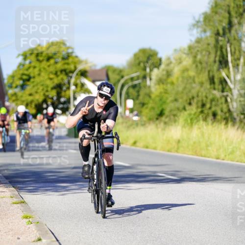 31.08.2025 - Elbe Triathlon Hamburg Michael Burmester http://msf.ph/oto/8664702 31.08.2025 09:25:45 Radfahren 279, 348, 366, 424, 453, 507, 550, 625, 724 meine-sportfotos.de