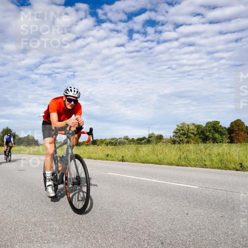 31.08.2025 - Elbe Triathlon Hamburg Michael Burmester http://msf.ph/oto/8664704 31.08.2025 09:56:33 Radfahren 395, 673, 748, 848, 886, 929 meine-sportfotos.de
