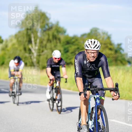 31.08.2025 - Elbe Triathlon Hamburg Michael Burmester http://msf.ph/oto/8664718 31.08.2025 09:25:49 Radfahren 334, 348, 366, 424, 453, 507, 550, 625 meine-sportfotos.de