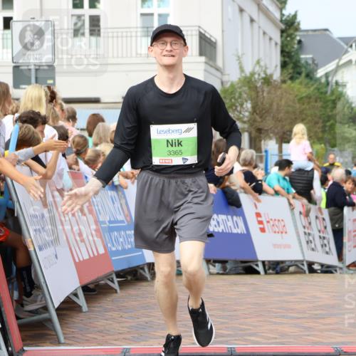 31.08.2025 - 21. Blankeneser Heldenlauf Strokosch-Dieckow http://msf.ph/oto/8664720 31.08.2025 11:00:27 Ziel 3365, 3713 meine-sportfotos.de