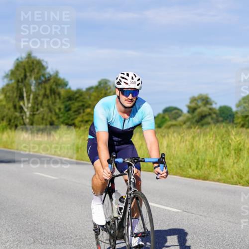 31.08.2025 - Elbe Triathlon Hamburg Michael Burmester http://msf.ph/oto/8664742 31.08.2025 09:25:53 Radfahren 334, 348, 424, 523, 525, 550, 551, 554, 579, 625 meine-sportfotos.de