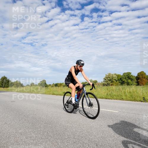 31.08.2025 - Elbe Triathlon Hamburg Michael Burmester http://msf.ph/oto/8664743 31.08.2025 09:57:22 Radfahren 490, 648, 665, 722, 851, 887 meine-sportfotos.de