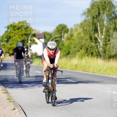 31.08.2025 - Elbe Triathlon Hamburg Michael Burmester http://msf.ph/oto/8664745 31.08.2025 09:25:55 Radfahren 334, 523, 525, 550, 551, 554, 579 meine-sportfotos.de