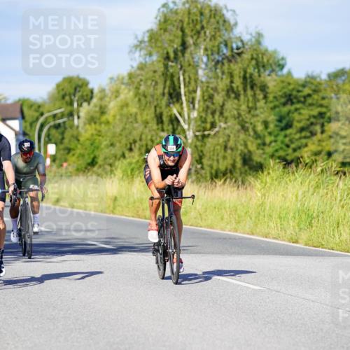 31.08.2025 - Elbe Triathlon Hamburg Michael Burmester http://msf.ph/oto/8664754 31.08.2025 09:25:56 Radfahren 301, 334, 523, 525, 551, 554, 579 meine-sportfotos.de