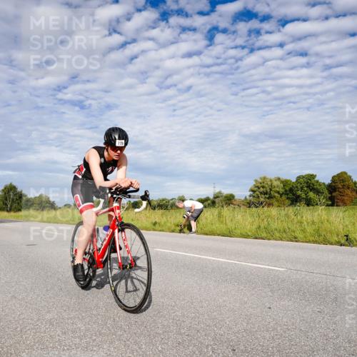 31.08.2025 - Elbe Triathlon Hamburg Michael Burmester http://msf.ph/oto/8664773 31.08.2025 09:58:10 Radfahren 779, 833, 877 meine-sportfotos.de