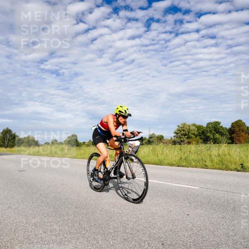 31.08.2025 - Elbe Triathlon Hamburg Michael Burmester http://msf.ph/oto/8664777 31.08.2025 09:58:17 Radfahren 833, 837, 866, 877 meine-sportfotos.de
